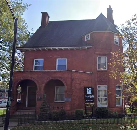 $2,150 | 88 West Utica Street, Unit 1, Buffalo, NY 14209