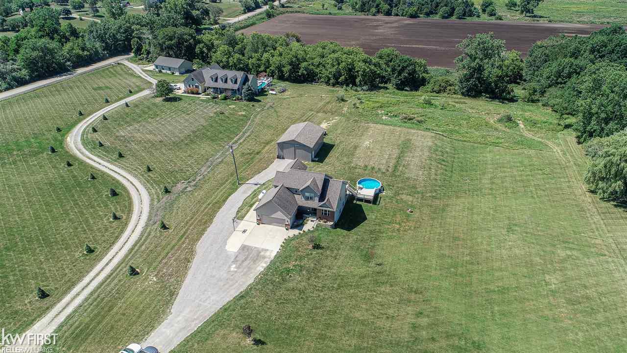 2074 South Washburn Road Davison, MI 48423 - Photo 8 of 61 50021377-7.JPG