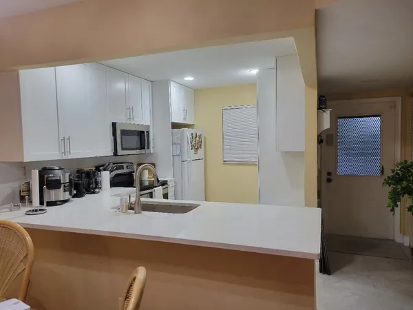 $2,000 | 2828 Casita Way, Unit 1020, Delray Beach, FL 33445