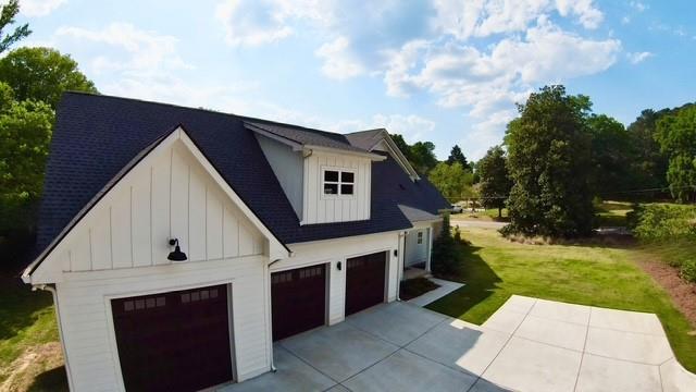 985 Whitehead Road Sugar Hill, GA 30518 - Photo 78 of 85 a view of a back yard of the house