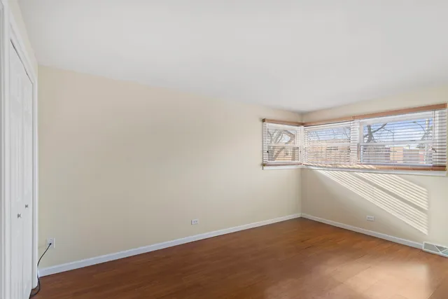 $170,000 | 2011 Georgetown Lane, Waukegan, IL 60085