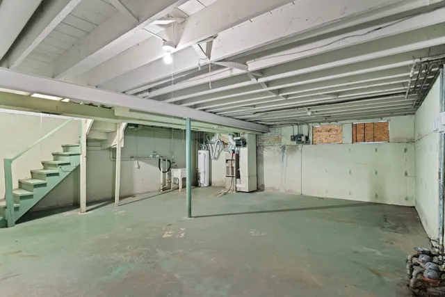 $170,000 | 2011 Georgetown Lane, Waukegan, IL 60085