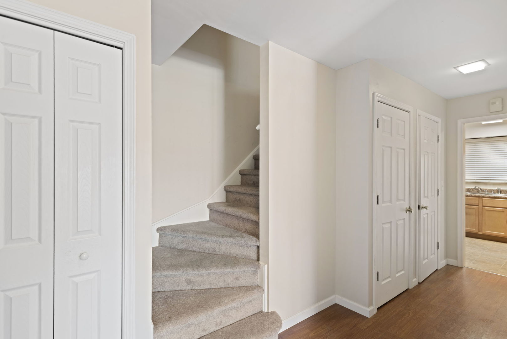 2011 Georgetown Lane Waukegan, IL 60085 - Photo 2 of 16 a view of an entryway with hallway