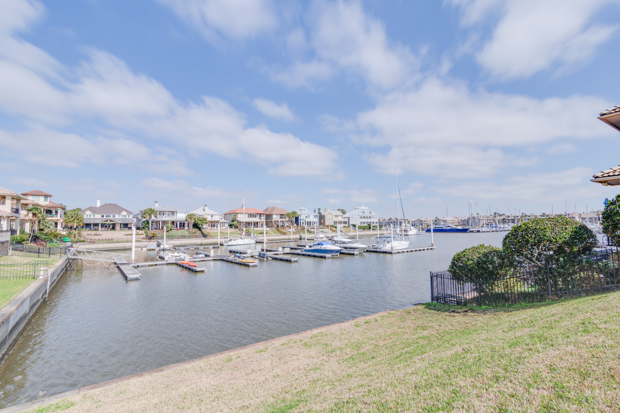 403 Harborside Way Kemah, TX 77565 - Photo 38 of 39 Live here in Waterford Harbor. Upscale gated community on the water.