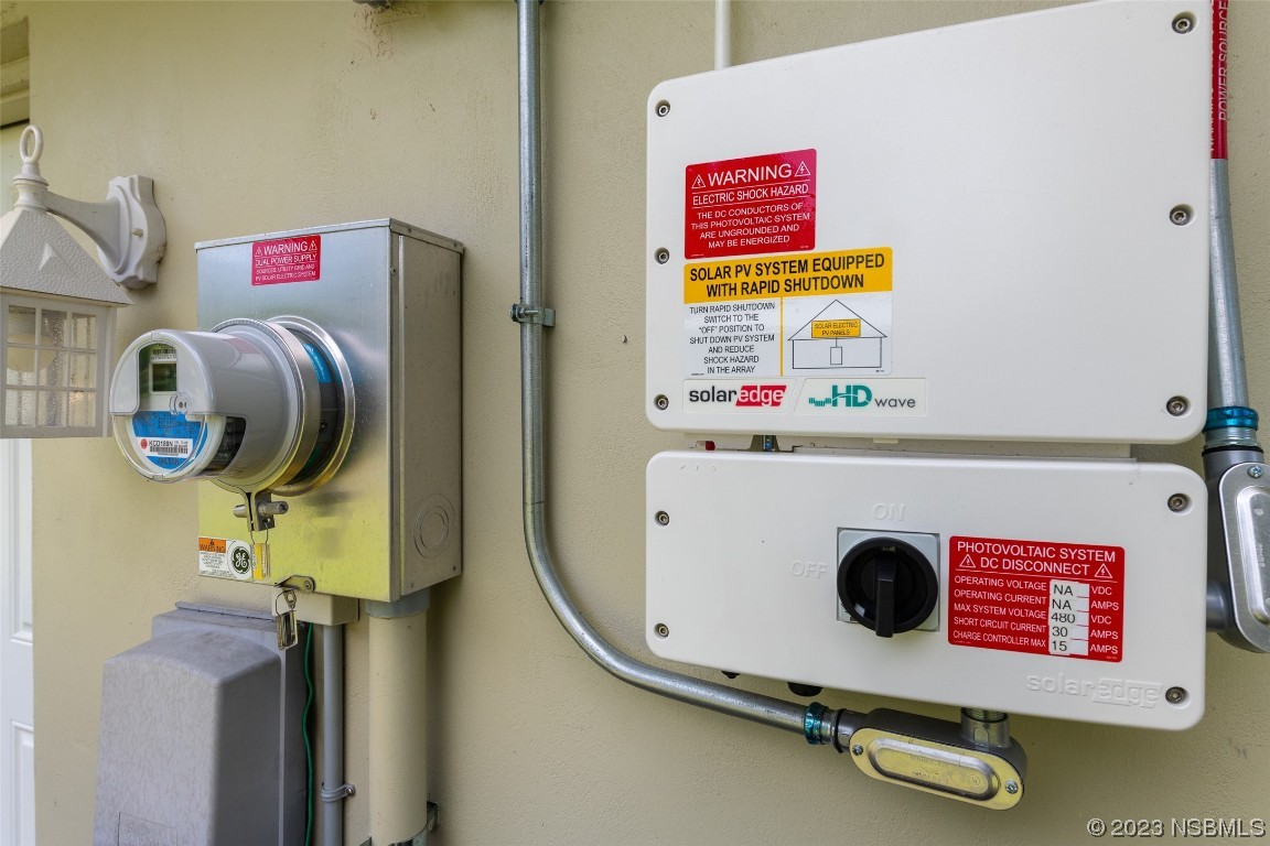 3129 Pine Tree Drive Edgewater, FL 32141 - Photo 27 of 34 a utility room with dryer and washer