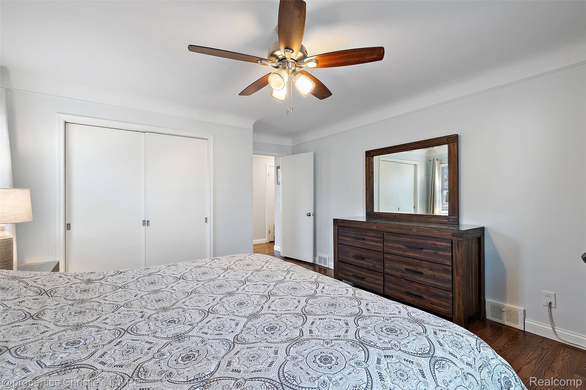 540 Shoreham Road Grosse Pointe, MI 48236 - Photo 30 of 44 540 Shoreham Rd-40.jpg