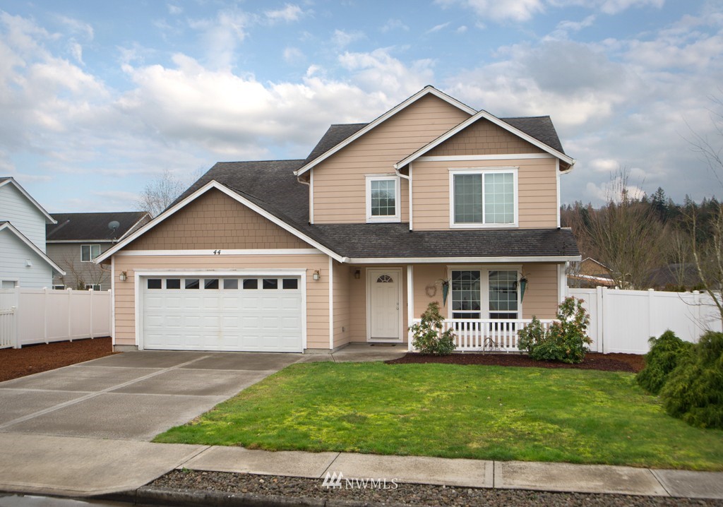 44 Crown Point Road Longview, WA 98632 - Photo 1 of 15 Gallery Image 1
