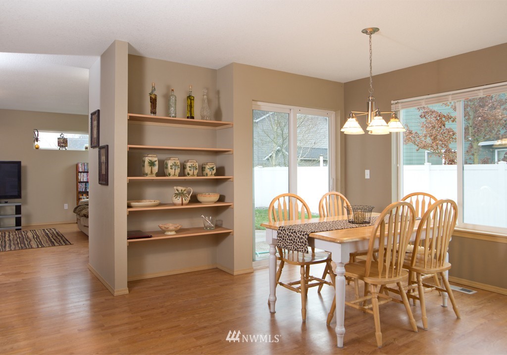 44 Crown Point Road Longview, WA 98632 - Photo 7 of 15 Gallery Image 7