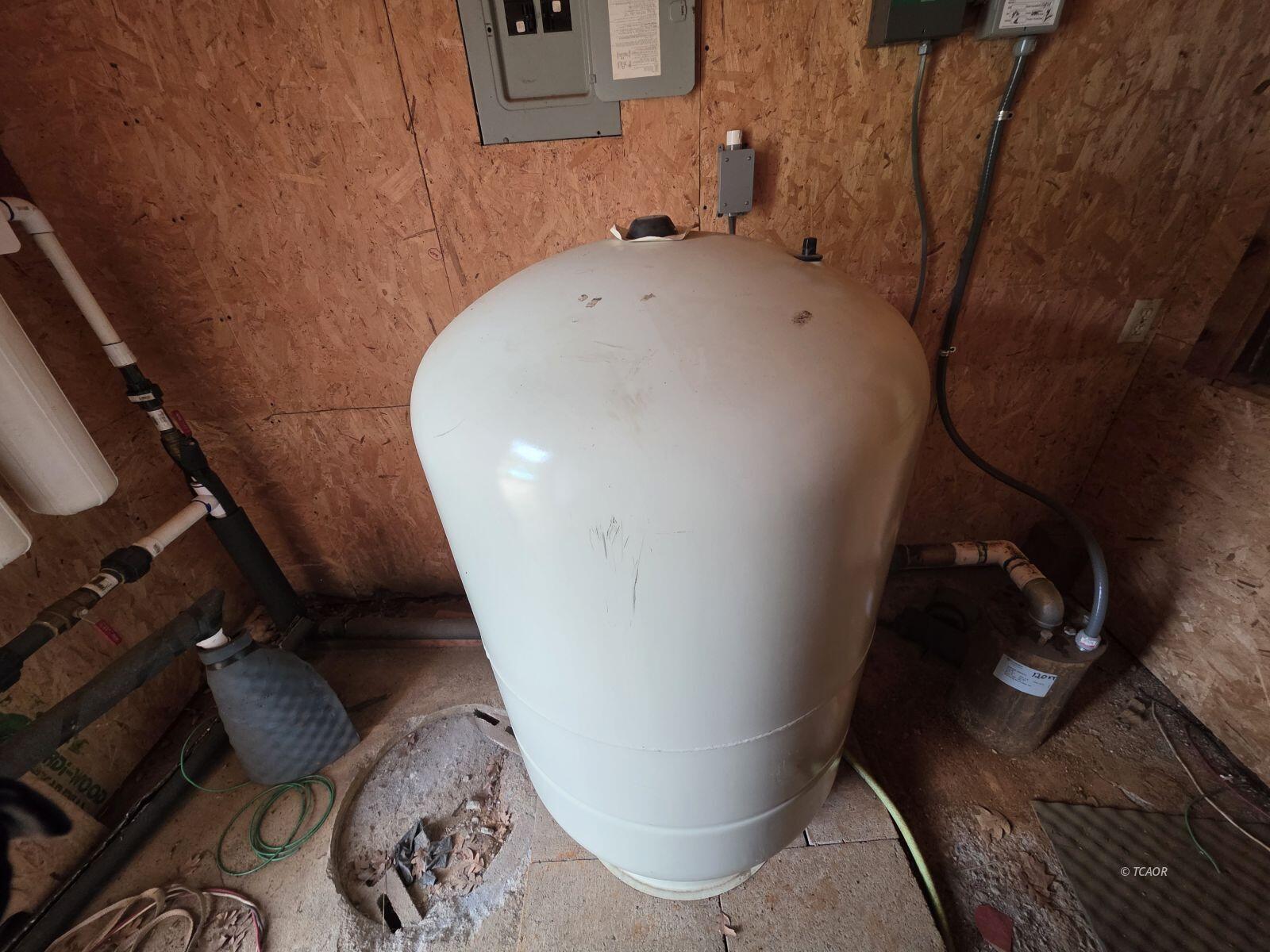 230 Corral Bottom Road Hyampom, CA 96046 - Photo 41 of 42 wooden floor in a bathroom