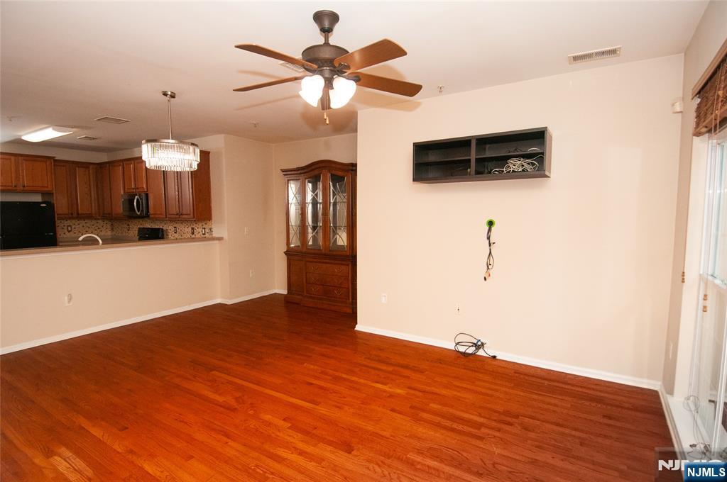 514 Deluca Road Belleville, NJ 07109 - Photo 18 of 34
