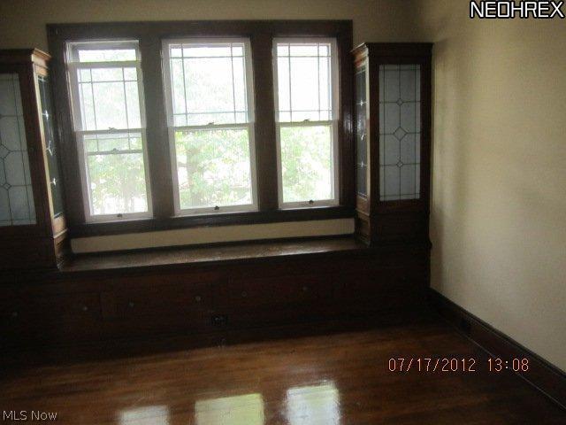 15505 Ridpath Avenue Cleveland, OH 44110 - Photo 3 of 8 Gallery Image 3