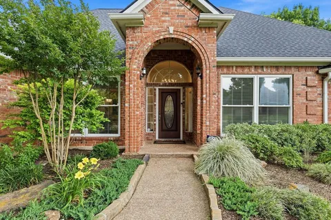 $998,000 | 122 Chapel Hill Drive, Double Oak, TX 75077