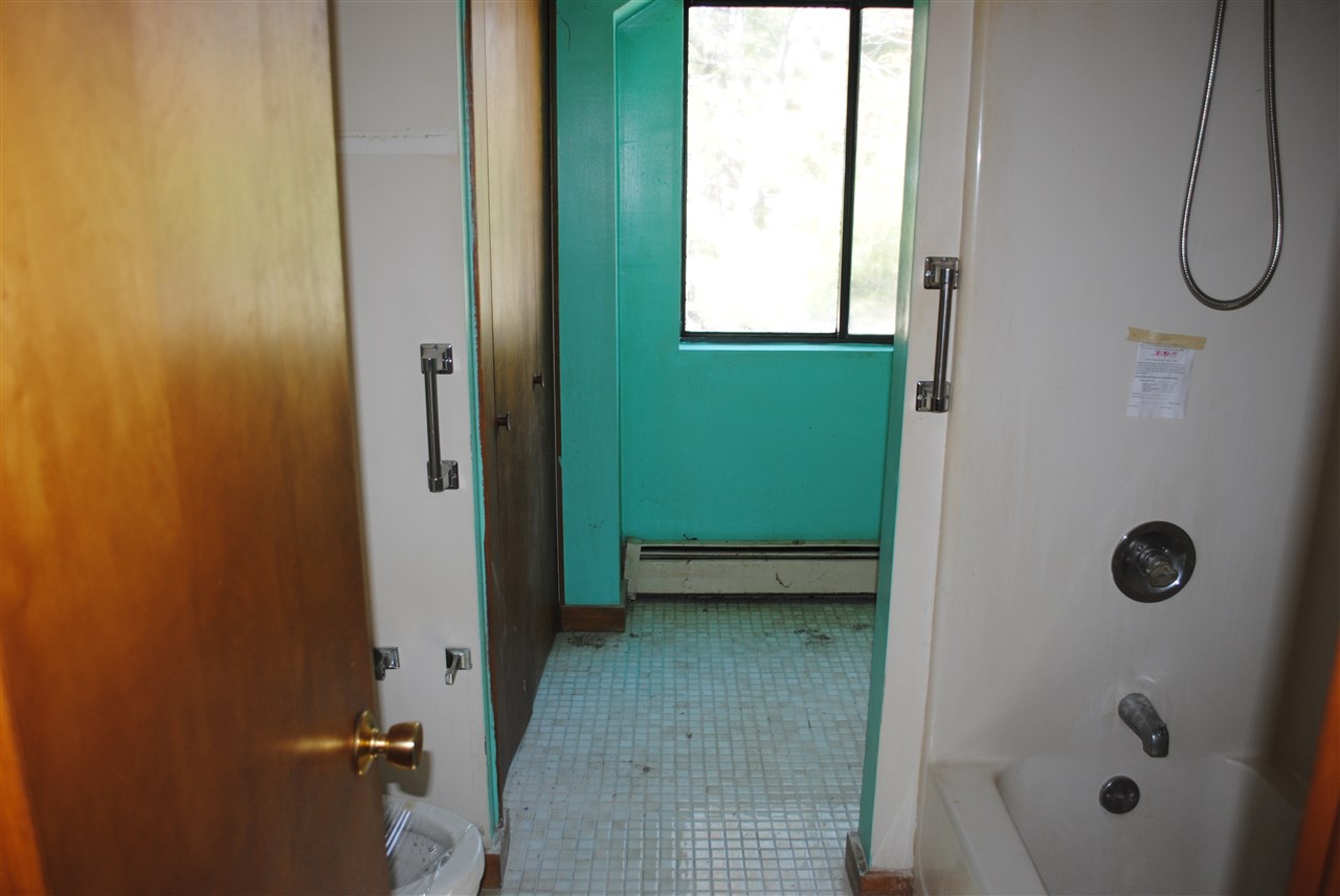 2 Franklin Heights Rochester, NH 03867 - Photo 15 of 15