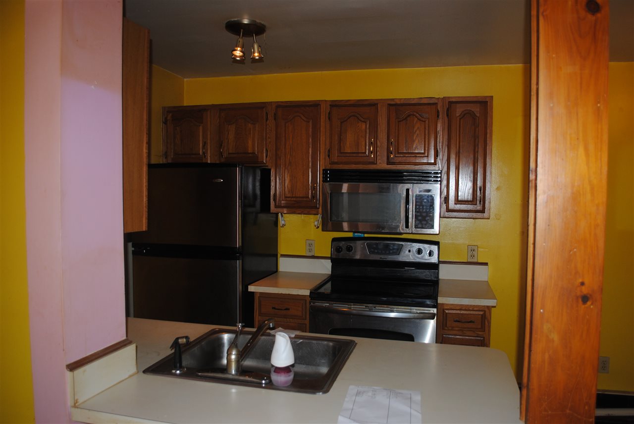 2 Franklin Heights Rochester, NH 03867 - Photo 5 of 15