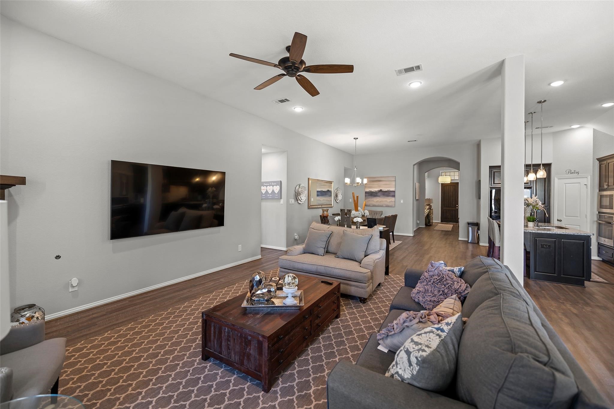 710 Suncatcher Circle Richmond, TX 77406 - Photo 15 of 29