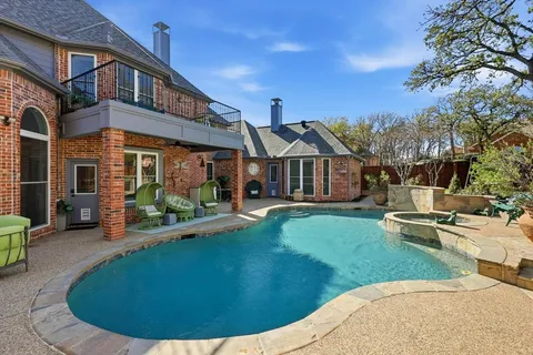 a view of a house with garden