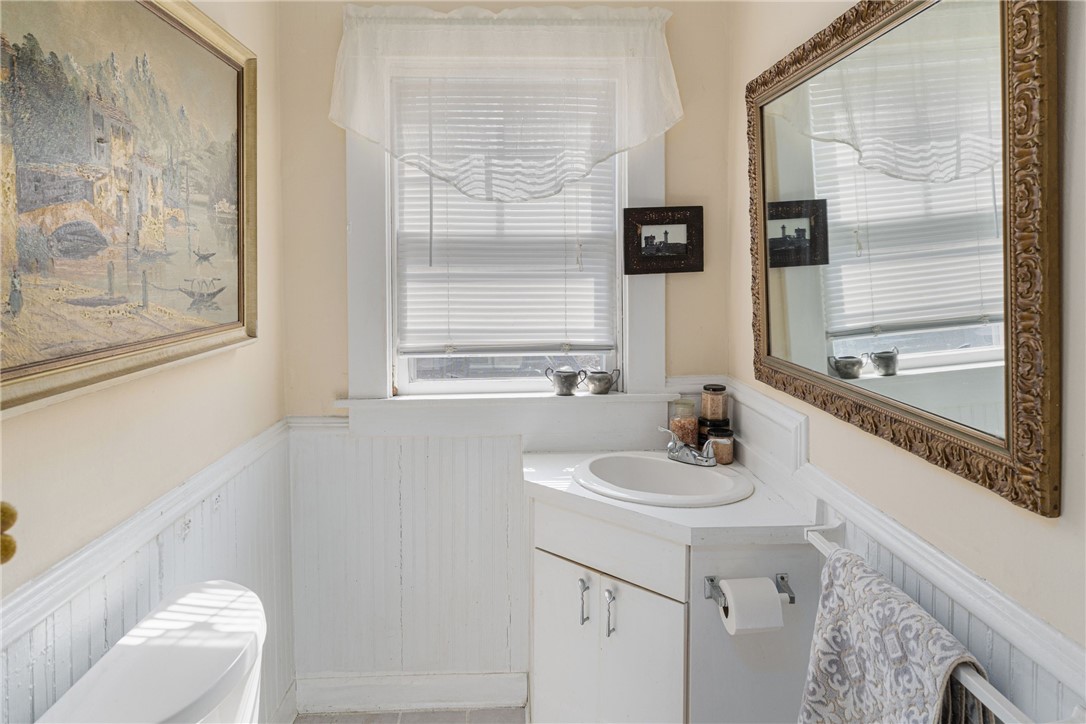 161 Rathbun Street Coventry, RI 02816 - Photo 19 of 44 Gallery Image 19