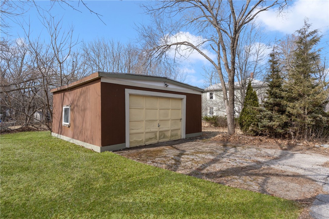 161 Rathbun Street Coventry, RI 02816 - Photo 40 of 44 Gallery Image 40