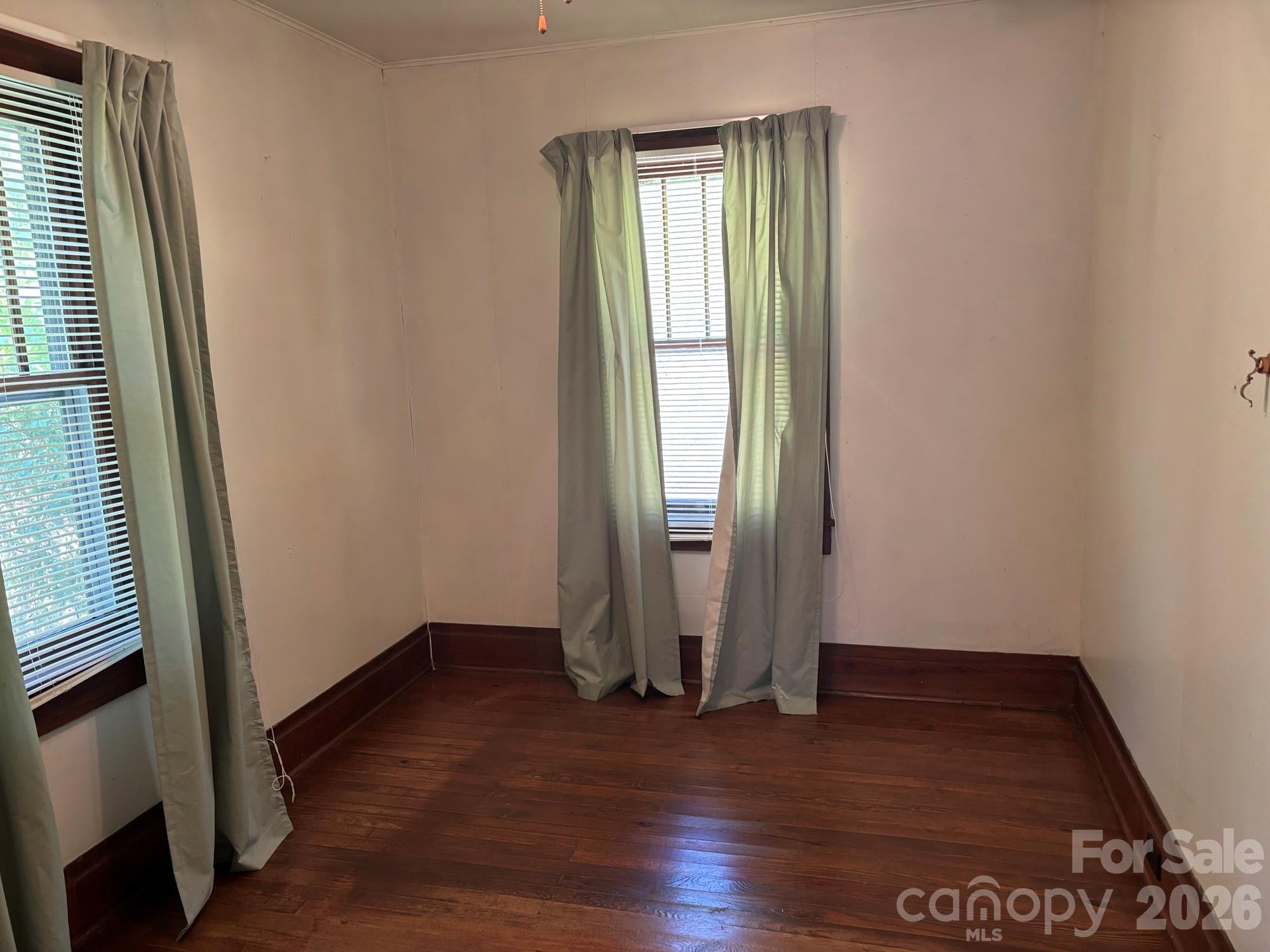 377 Sam Gouge Road Bakersville, NC 28705 - Photo 11 of 29 Gallery Image 11