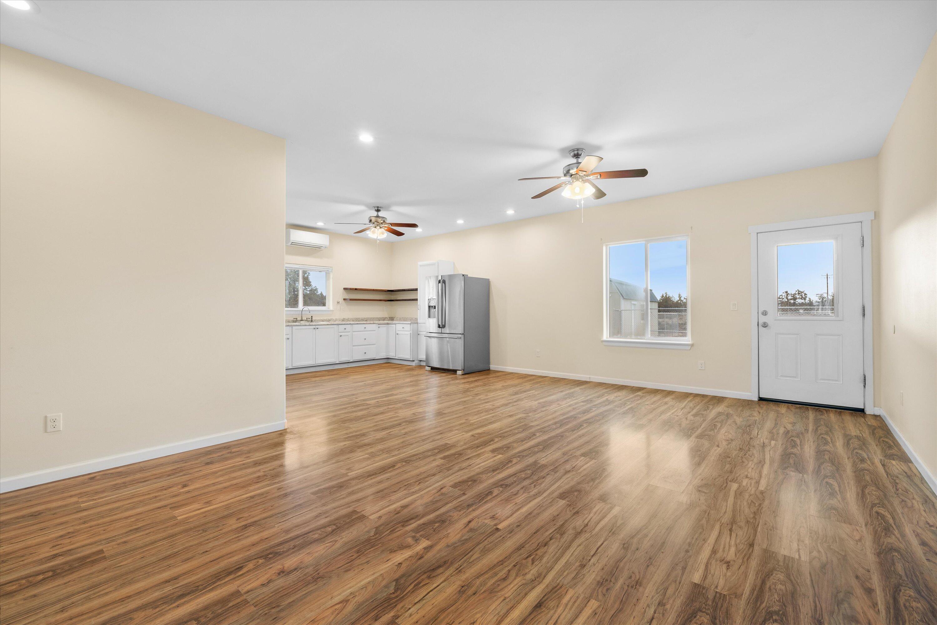 63042 Deschutes Road Bend, OR 97701 - Photo 36 of 58 ADU Great room