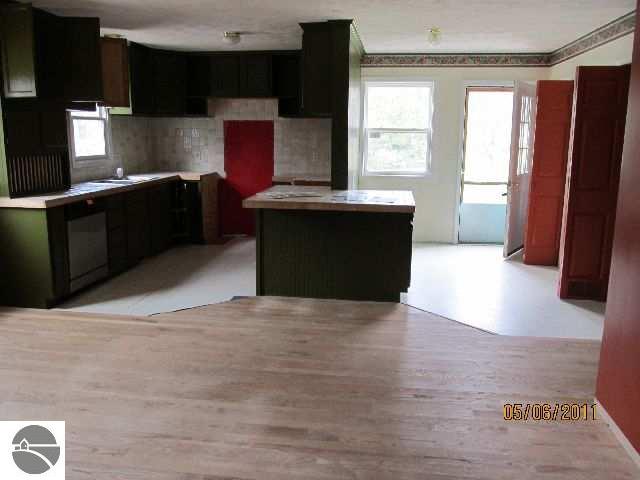 3726 Lake Ann Road Interlochen, MI 49643 - Photo 4 of 16 1726184-3.JPG