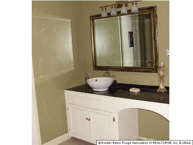 4345 Beech Street Baton Rouge, LA 70805 - Photo 4 of 5 Gallery Image 4