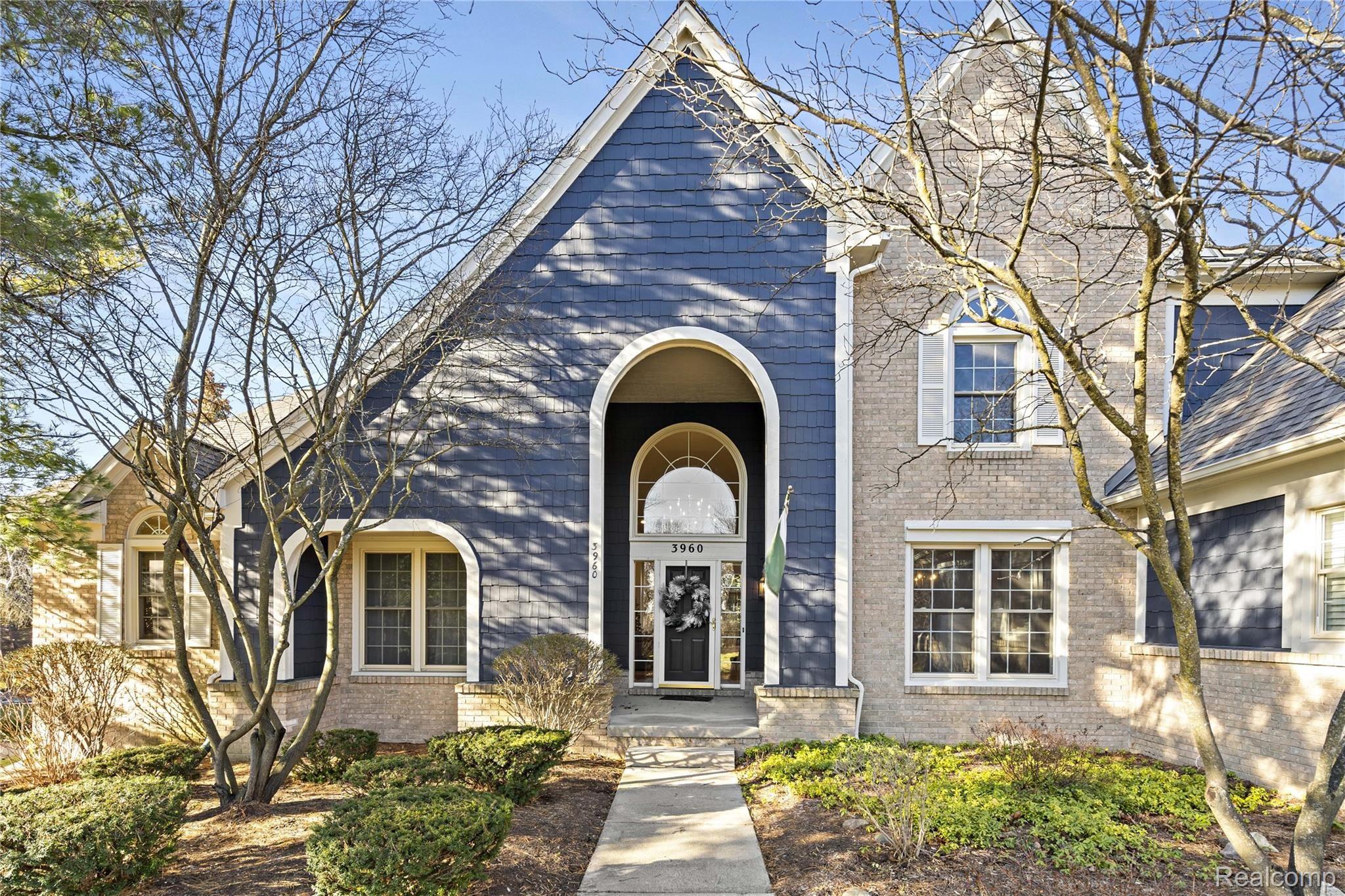 3960 Kaeleaf Road Lake Orion, MI 48360 - Photo 1 of 38 DSC08800-min.jpg