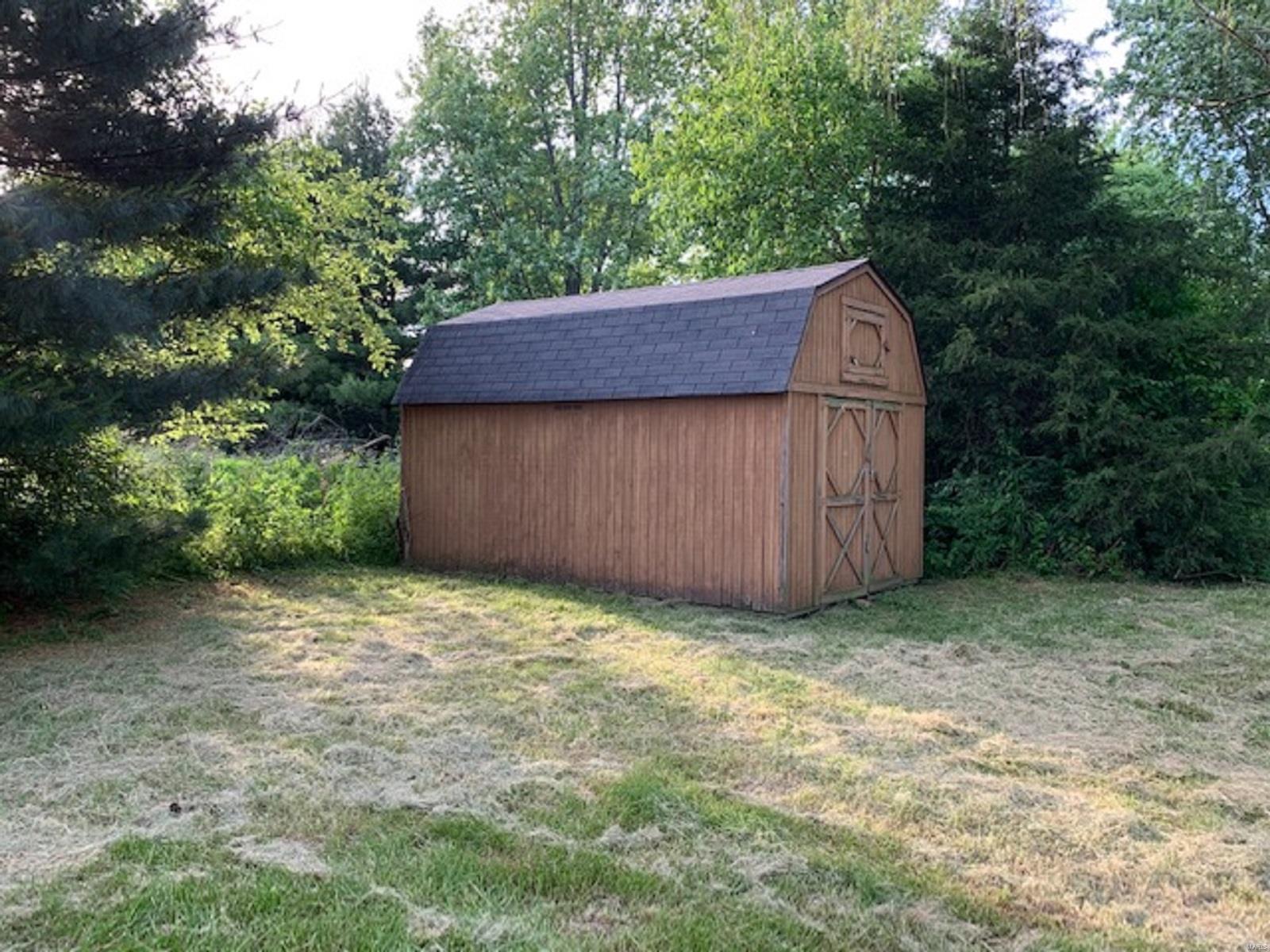 1933 Steinkoenig School Road Highland, IL 62249 - Photo 18 of 19 Gallery Image 18