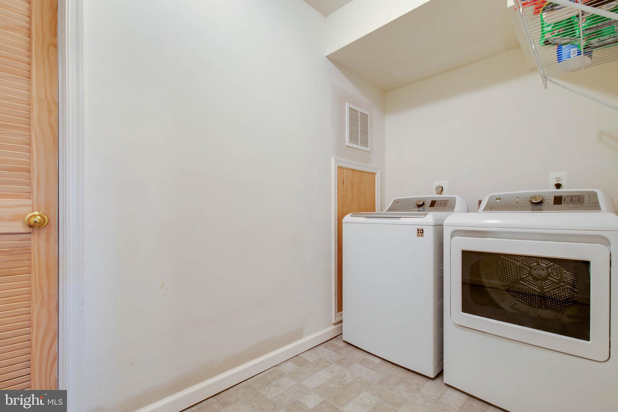 8371 Tillett Loop Manassas, VA 20110 - Photo 33 of 35 Basement Laundry Room