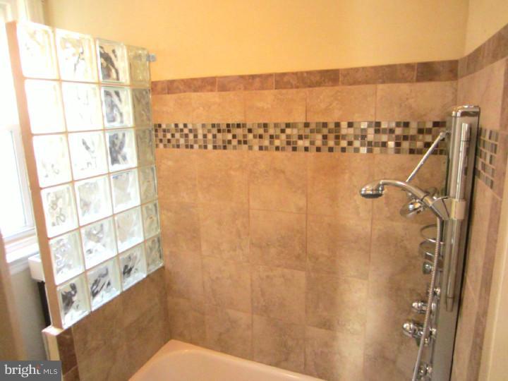 407 West Penn Street Philadelphia, PA 19144 - Photo 13 of 18