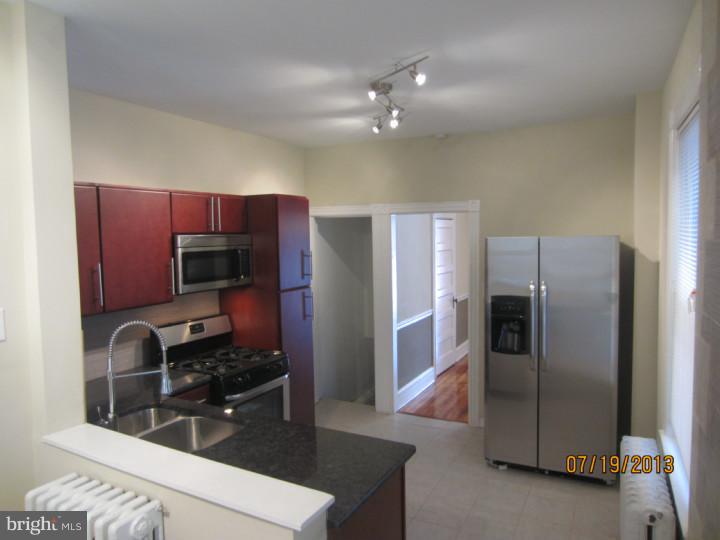 407 West Penn Street Philadelphia, PA 19144 - Photo 7 of 18