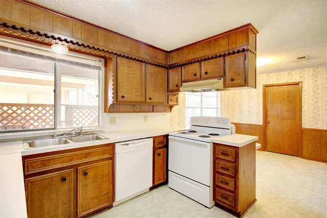 $1,350 | 3203 Ashford Avenue, Unit 3203, Fort Worth, TX 76133