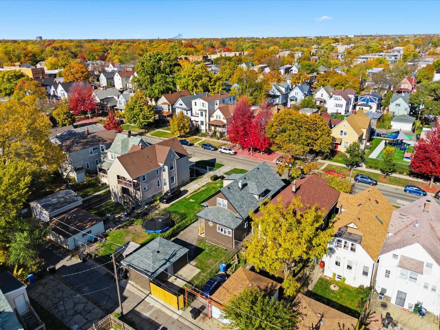 5915 West Iowa Street Chicago, IL 60651 - Photo 18 of 35 an aerial view of a city
