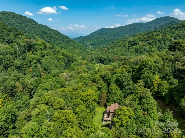 $699,000 | 128 Hadleigh Way, Mars Hill, NC 28754