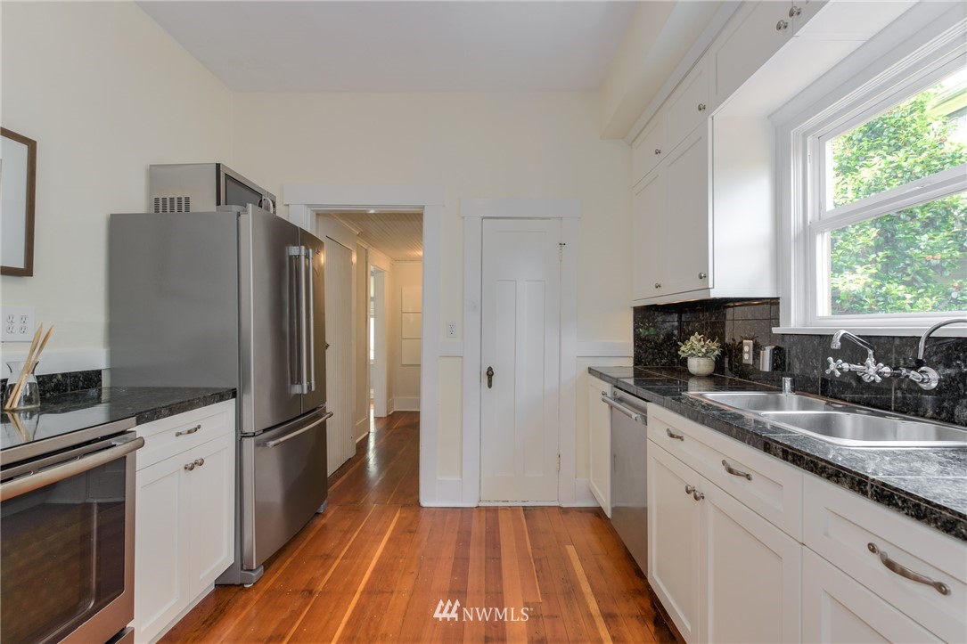 107 North 79th Street Seattle, WA 98103 - Photo 13 of 27 Gallery Image 13