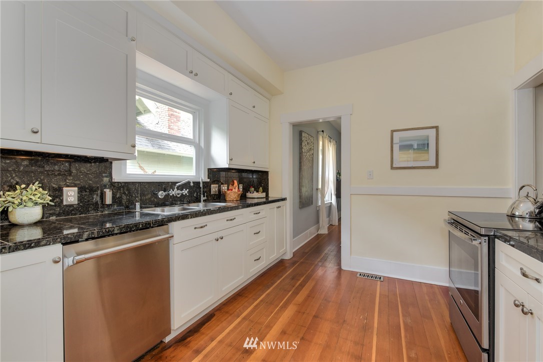 107 North 79th Street Seattle, WA 98103 - Photo 14 of 27 Gallery Image 14