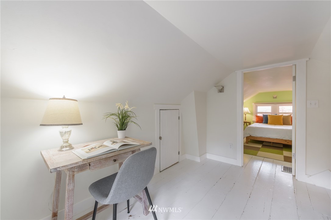 107 North 79th Street Seattle, WA 98103 - Photo 18 of 27 Gallery Image 18