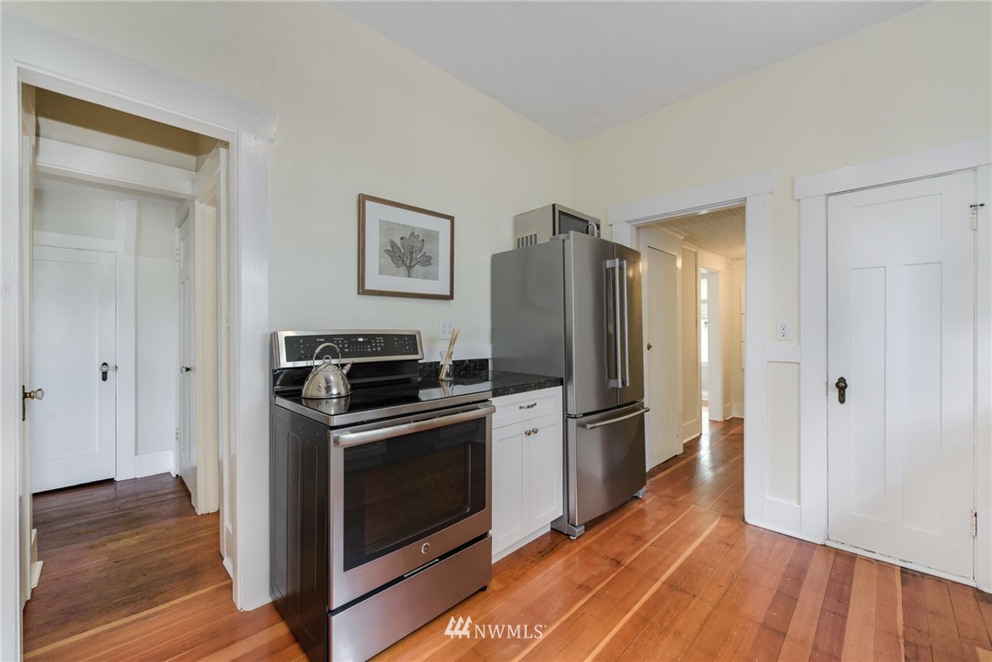 107 North 79th Street Seattle, WA 98103 - Photo 21 of 27 Gallery Image 21