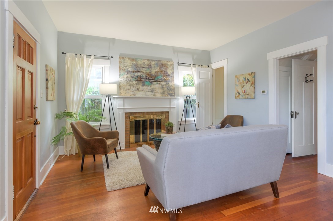 107 North 79th Street Seattle, WA 98103 - Photo 6 of 27 Gallery Image 6