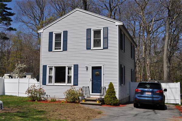 9 Hemlock Road Holbrook, MA 02343 - Photo 3 of 16