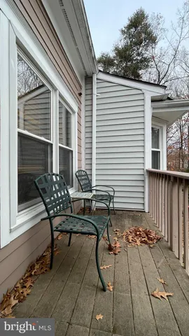 $2,400 | 6002 Rabbit Hill Court, Centreville, VA 20121