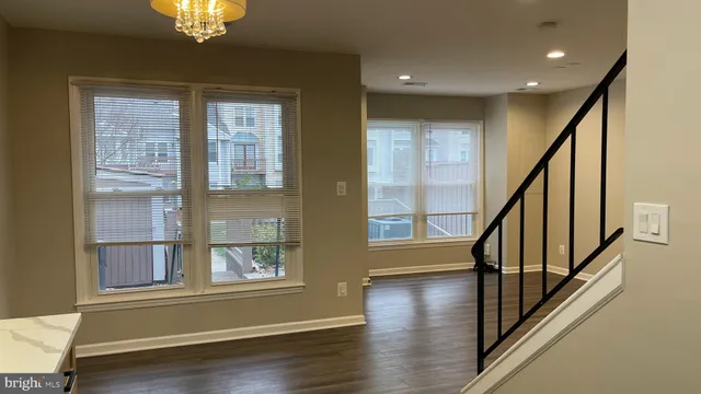 $2,400 | 6002 Rabbit Hill Court, Centreville, VA 20121