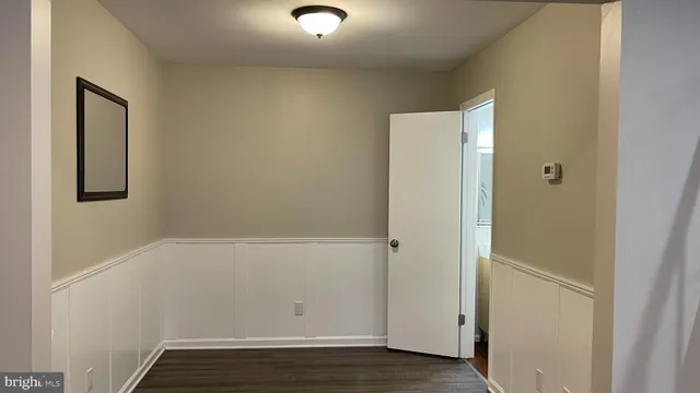 $2,400 | 6002 Rabbit Hill Court, Centreville, VA 20121