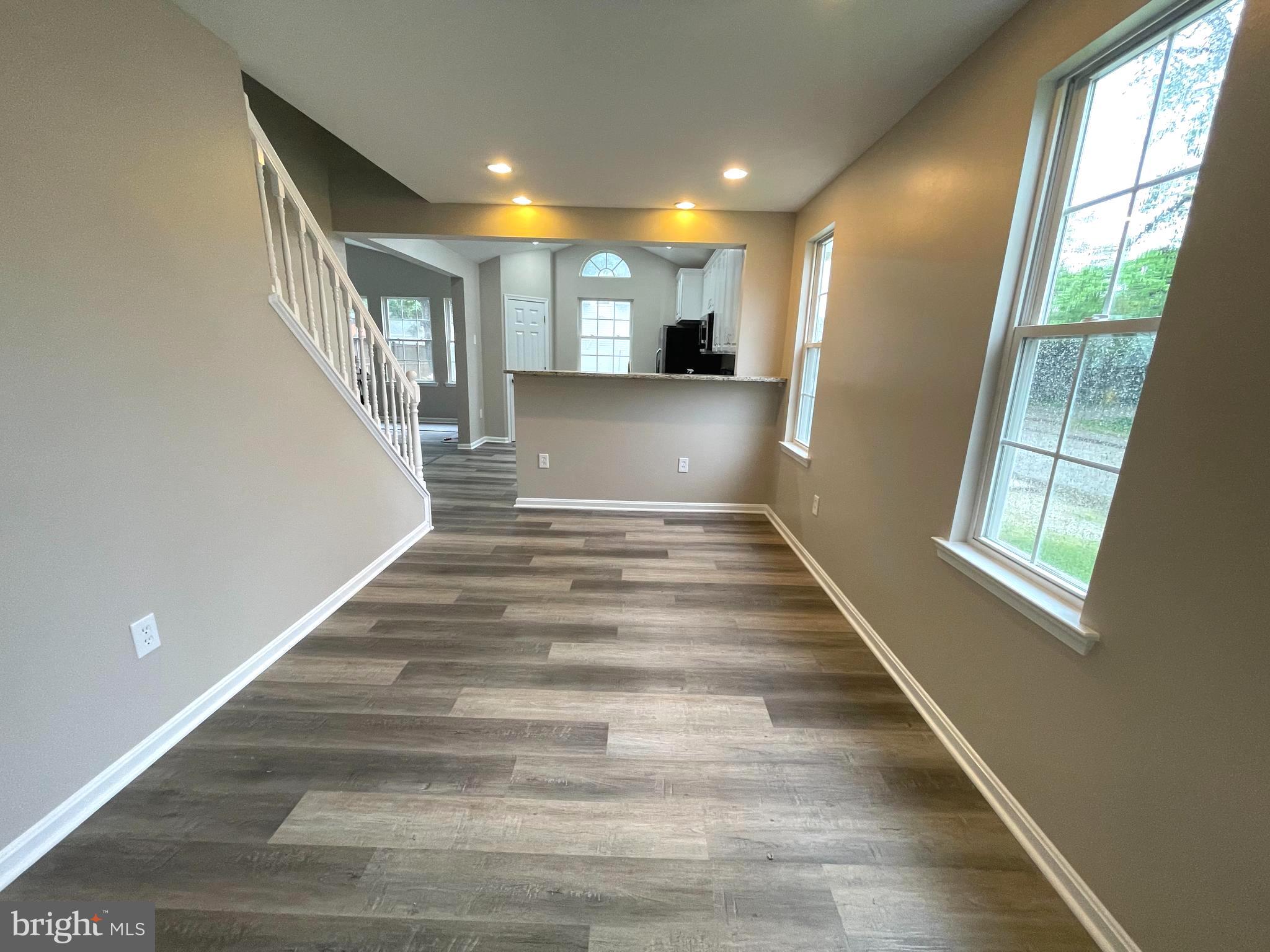 236 Meadow Road Pasadena, MD 21122 - Photo 5 of 28 Dining area