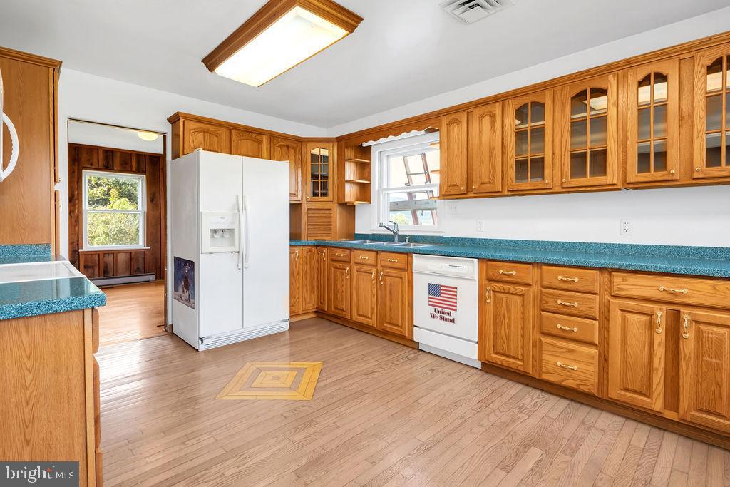 10622 Back Road Strasburg, VA 22657 - Photo 12 of 25 Kitchen Looking into Dining Room