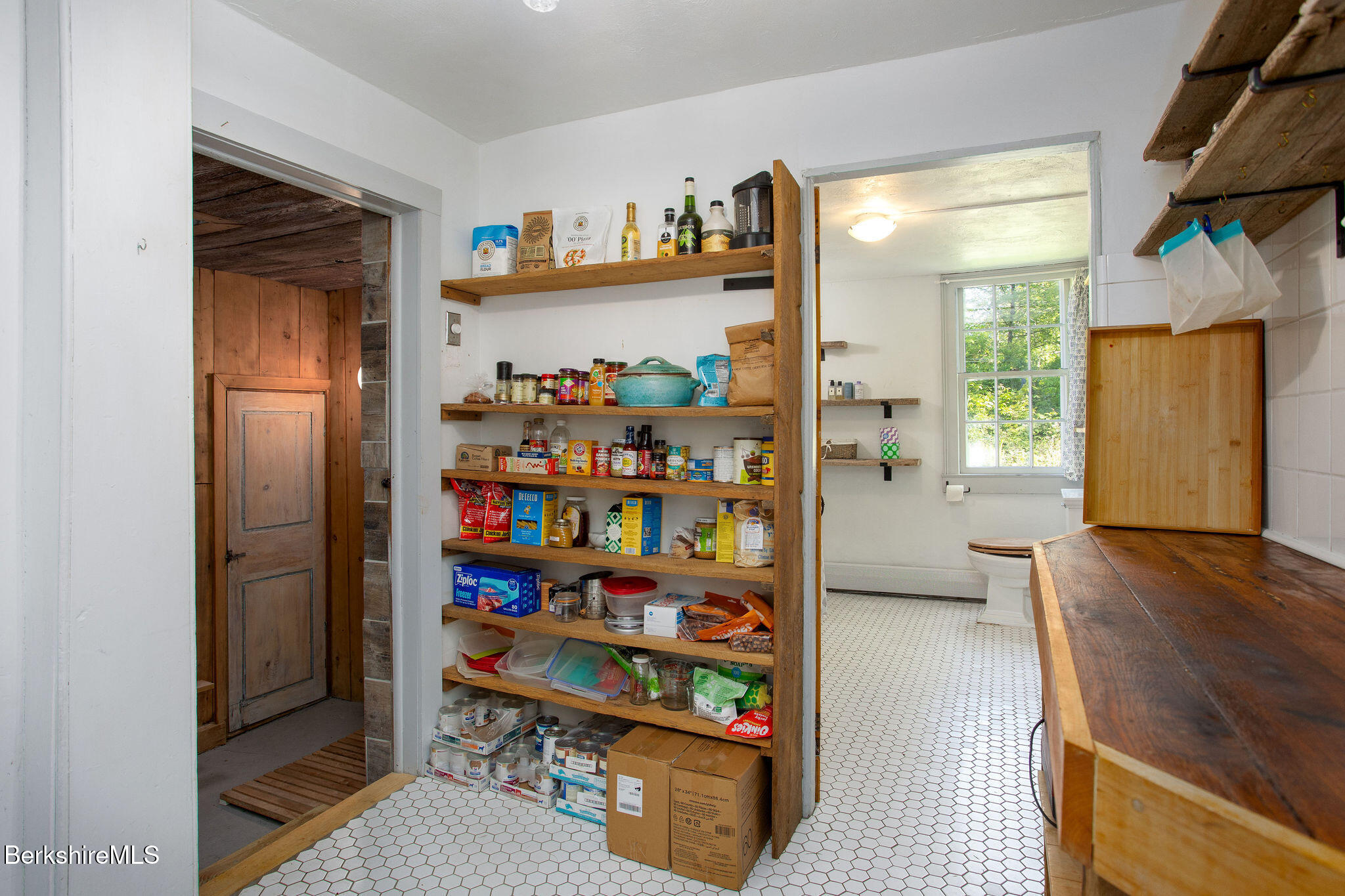 95 Town Hill Road Middlefield, MA 01235 - Photo 14 of 58 0011-laundry