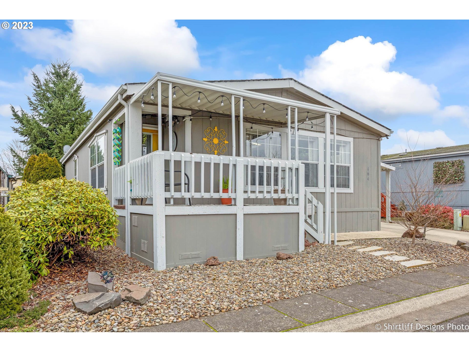a house view with a outdoor space