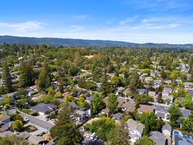 a black and white photo of a living room
