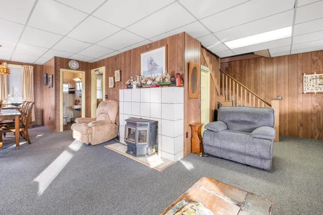 $1,150,000 | 108 Broadway, York, ME 03909