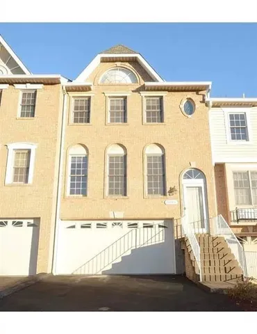 $2,000 | 3008 Estate Drive, Oakdale, PA 15071